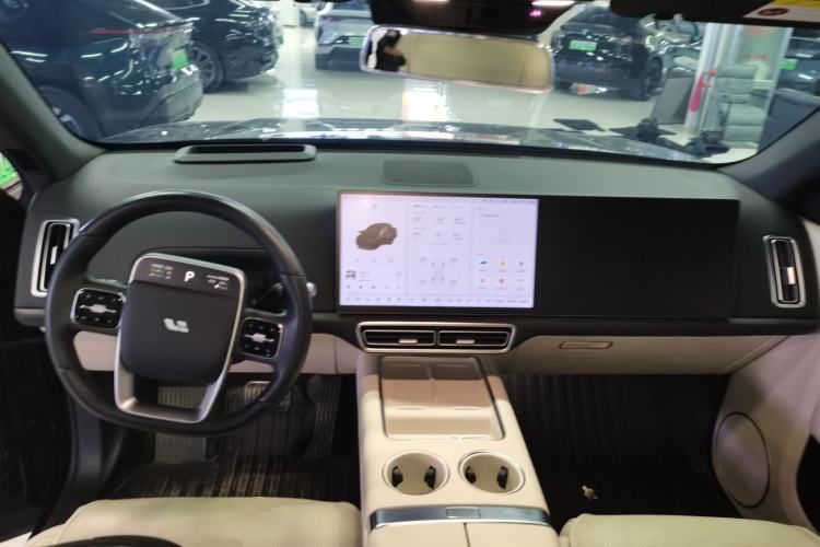 Used Li Auto L6 2024 Pro Model
