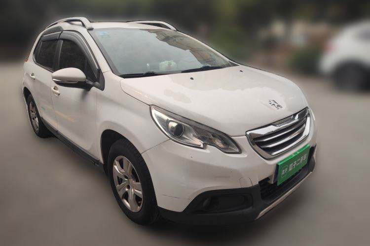 Used Peugeot 2008 2014 1.6L Automatic Trend Edition Front Right 45 Deg