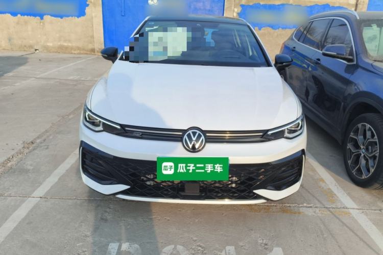 Used Volkswagen Golf 2025 300TSI R-Line
