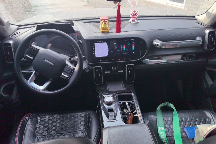 Used Haval DARGO 2021 Revised Version 1.5T DCT Two-Wheel Drive "Mǎquǎn" Edition Center Console