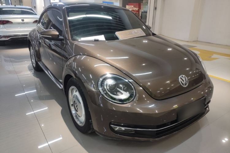Used Volkswagen Beetle 2015 180TSI model
