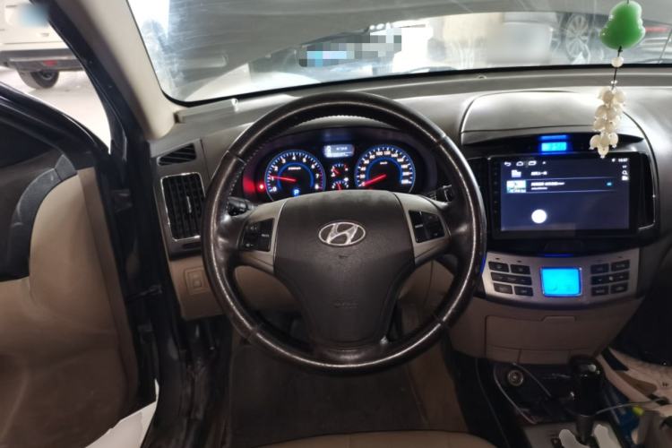 Used Hyundai Celesta 2011 1.6L Automatic Luxury Version Steering Wheel