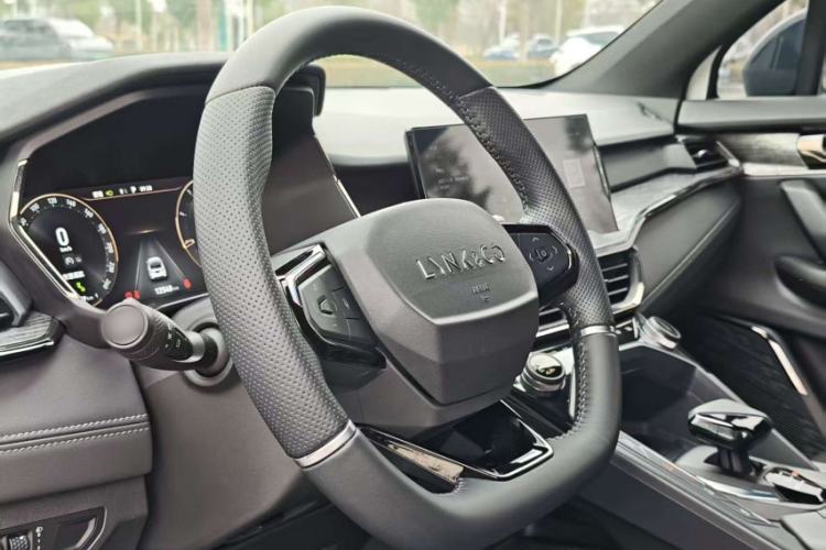 Used Lynk & Co 06 2020 1.5T JinPro model
