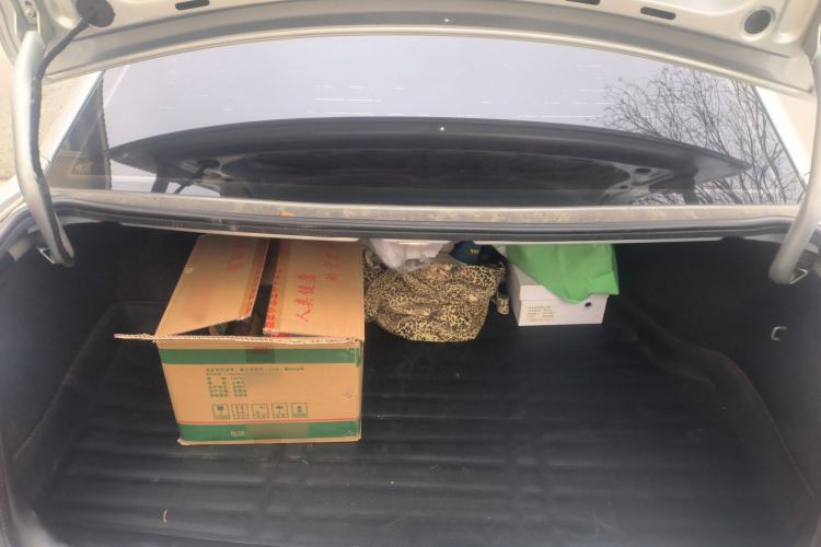 Used Volkswagen Santana Vista 2008 1.8L Manual Comfort Edition Trunk