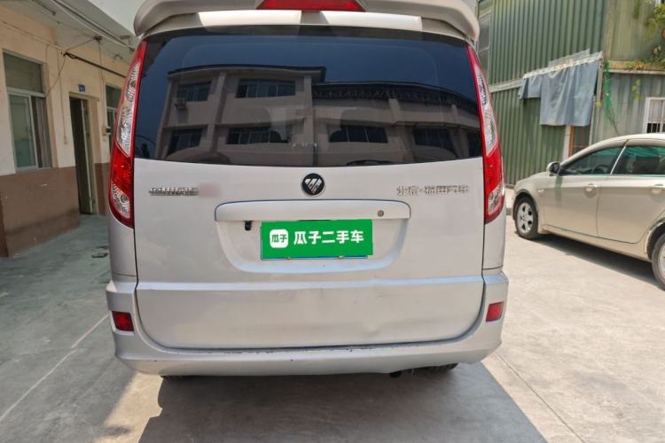 Used Foton Scenic G5 2024 2.0T Diesel Professional Edition Open-Window 5-9 Seater 4F20TC3