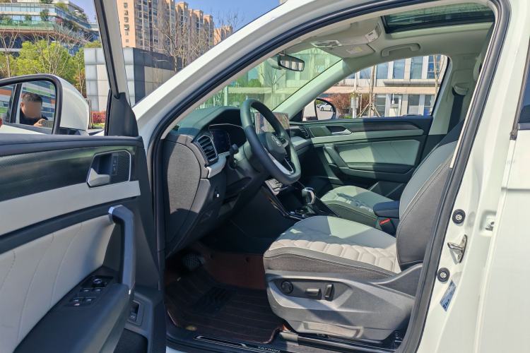 Used Volkswagen Tayron 2024 330TSI Two-Wheel Drive Luxury Plus Advanced Version
