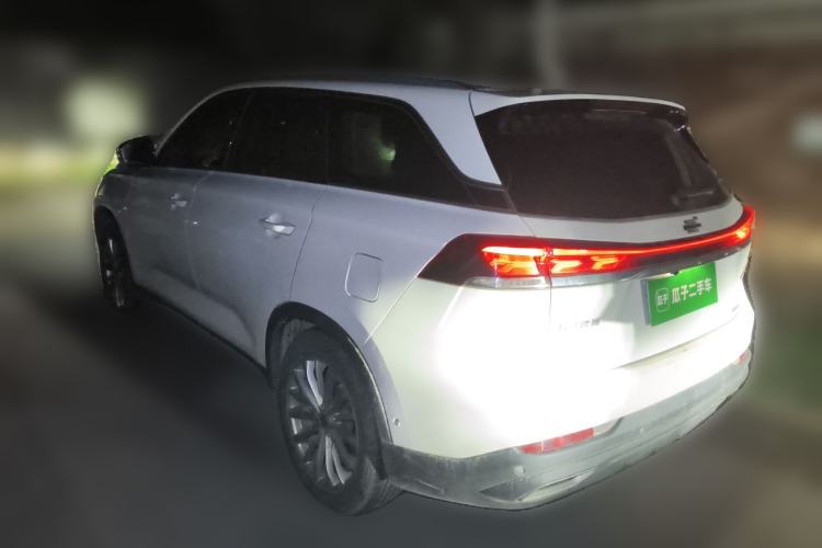 Used CHANGAN OSHAN X7 PLUS 2022 1.5T Blue Whale Edition Automatic Geeker Navigation Model
