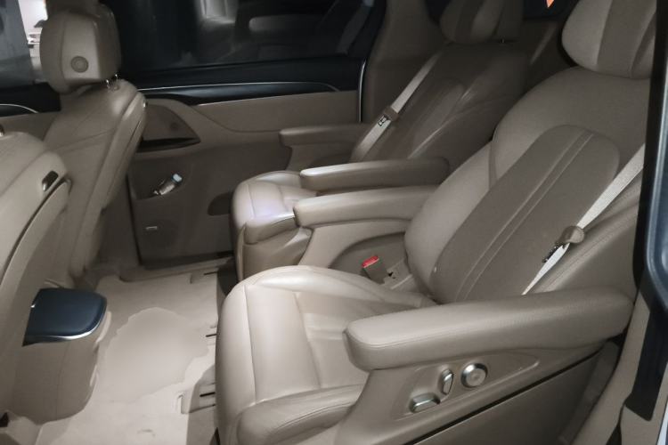 Used Buick GL8 2021 ES Land Cruiser 653T Flagship Model
