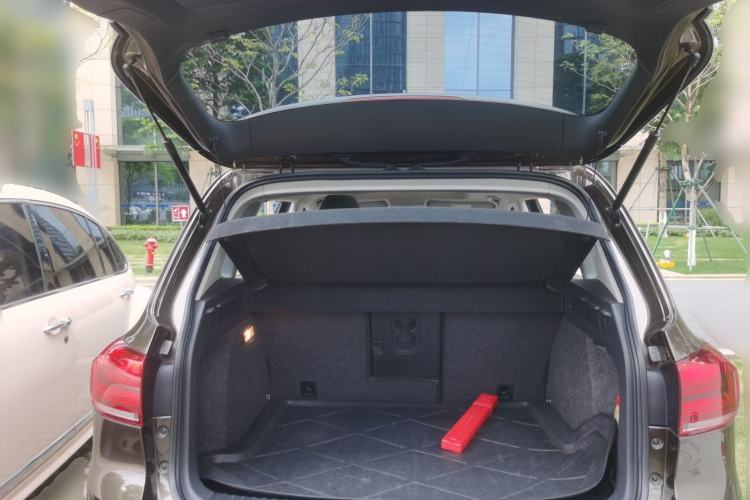 Used Volkswagen Tiguan 2015 1.8TSI Automatic Two-Wheel Drive Luxury Model Trunk