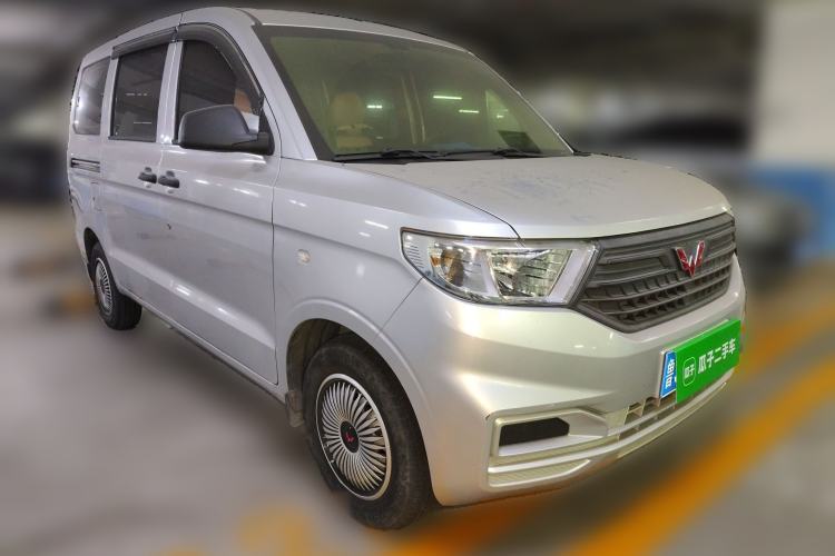 Used Wuling Hongguang V 2019 1.5L Jingqu Version China VI LAR Front Right 45 Deg