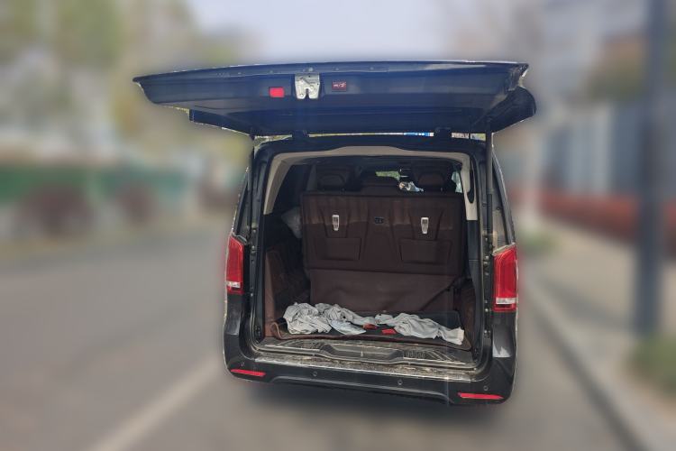 Used Mercedes-Benz V-Class 2021 V 260 L Long-wheelbase Luxury Edition