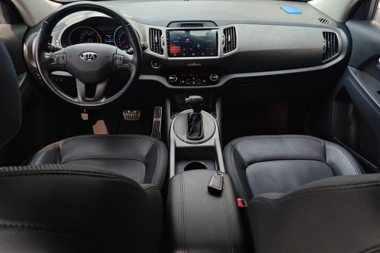 Used Kia Sportage R 2015 2.0L Automatic Two-Wheel Drive DLX Model Center Console