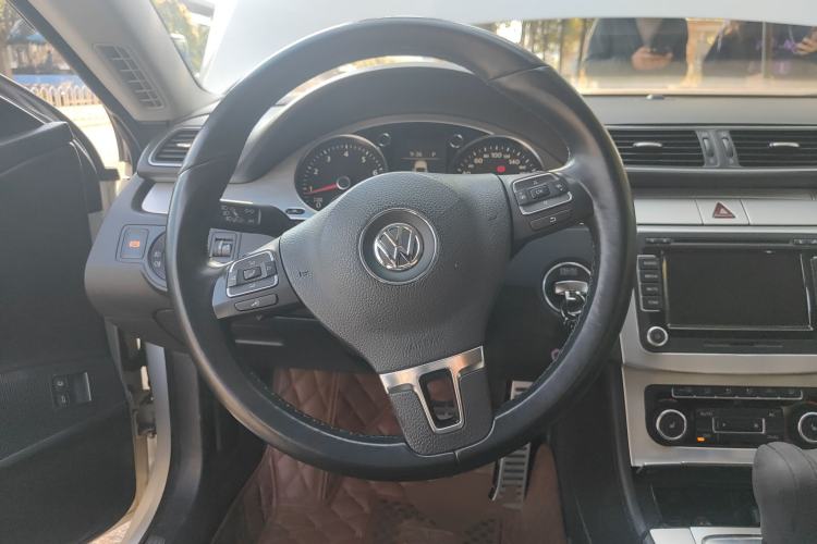 Used Volkswagen FAW-Volkswagen CC 2011 1.8TSI Luxury Model Steering Wheel