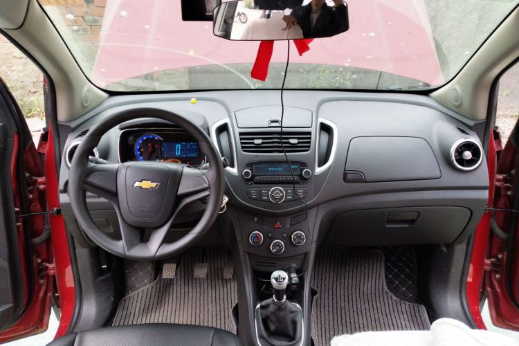 Used Chevrolet Trax 2016 1.4T Manual Two-Wheel Drive Comfort Version with Sunroof