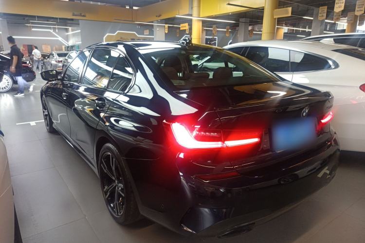 Used BMW 3 Series 2021 Second Facelift 325Li M Sport Night Edition Package
