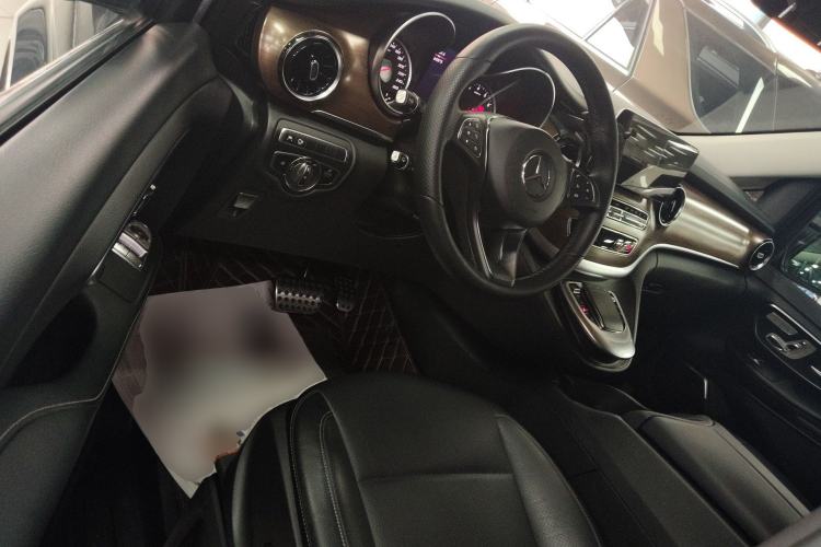 Used Mercedes-Benz V-Class 2020 V 260 L Long-wheelbase Luxury Edition Driver Seat