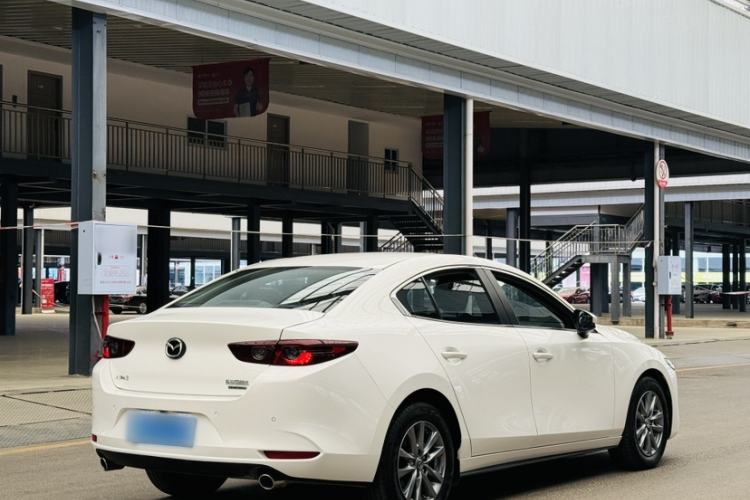 Used Mazda 3 Axela 2023 2.0L Automatic Zhiqing Edition Exterior 5