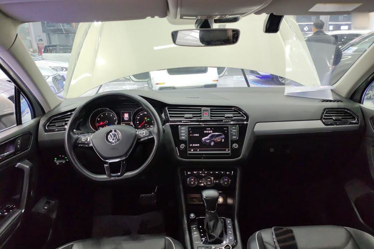 Used Volkswagen Tiguan L 2017 330TSI Automatic Two-Wheel Drive Flagship Edition