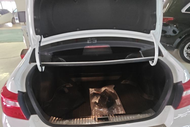 Used Geely Auto Vision 2019 Upgraded Model 1.5L CVT Luxury Version China VI Standard
