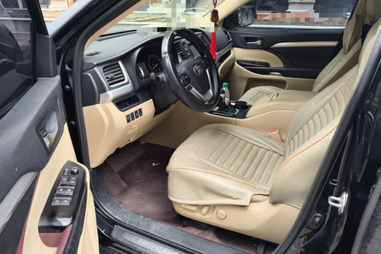 Used Toyota Highlander 2017 2.0T Four-Wheel Drive Luxury Edition 7 Seats