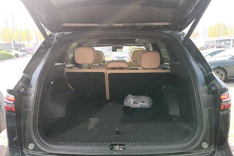 Used Geely Auto Monjaro L 2025 Dongfang Yao 2.0TD Automatic All-Wheel-Drive Wangyue Edition Trunk