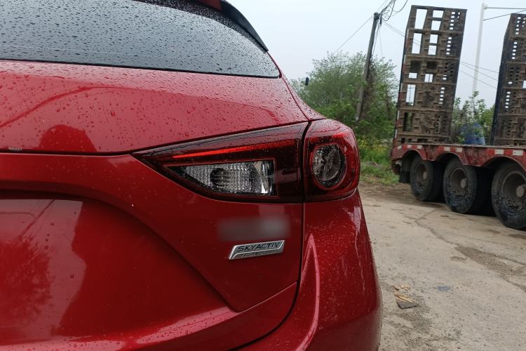 Used Mazda 3 Axela 2016 Hatchback 1.5L Automatic Comfort Model Right Rear Taillight