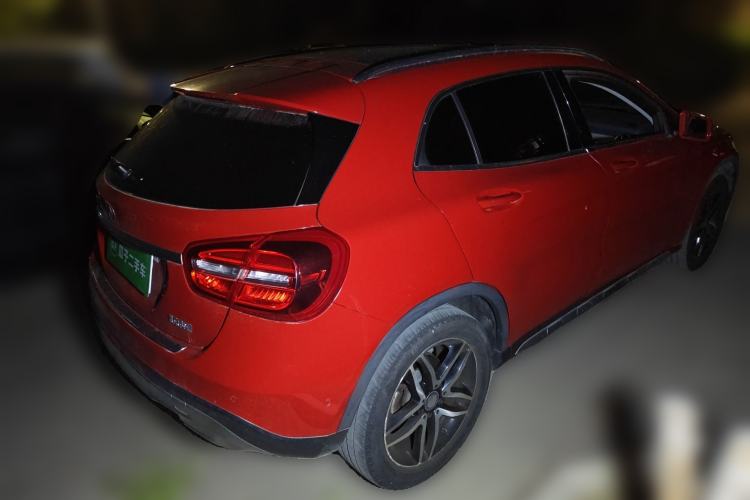 Used Mercedes-Benz GLA 2016 GLA 200 Fashion Model Rear Right 45 Deg