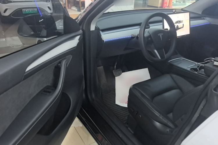 Used Tesla Model Y 2024 Rear-Wheel-Drive Version