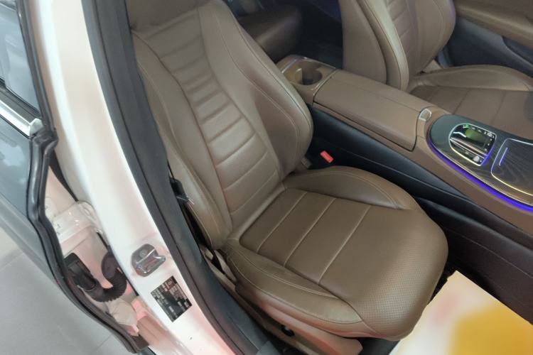 Used Mercedes-Benz E-Class 2019 E 300 L Sporty and Stylish Model
