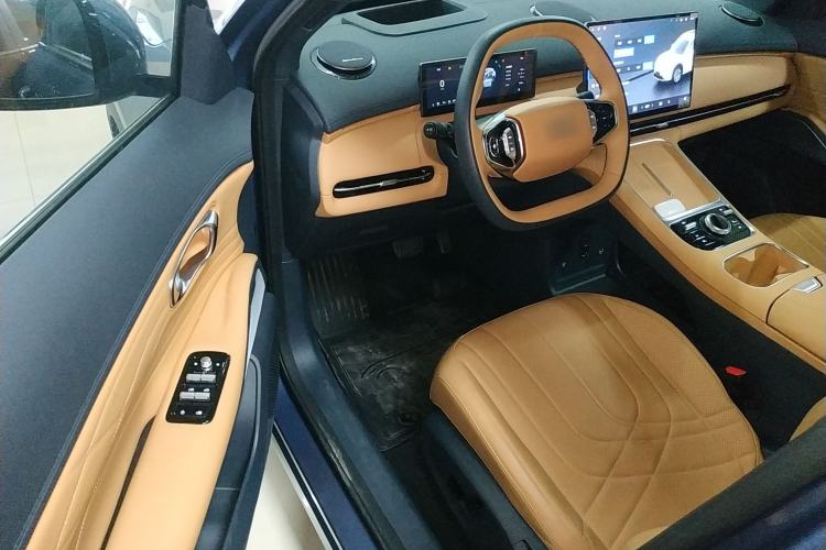 Used Geely Galaxy Galaxy Xingjian 7 EM-i 2025 120km Flagship Edition
