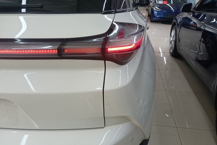 Used NETA U 2021 Pro 400 Industry Custom Edition