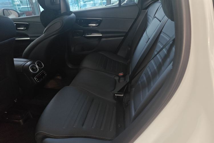 Used Mercedes-Benz GLC 2023 GLC 260 L 4MATIC Luxury Model 5 Seats