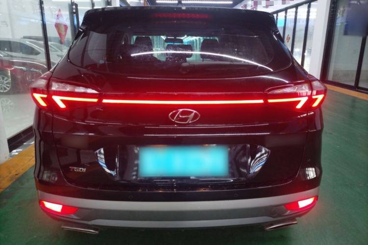 Used Hyundai Tucson 2019 280TGDi Dual-Clutch Two-Wheel Drive Fashion Edition China VI Standard
