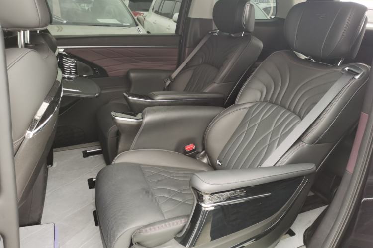 Used GAC Trumpchi M8 2024 Master Series 400T Prestige Edition Left Rear Seat