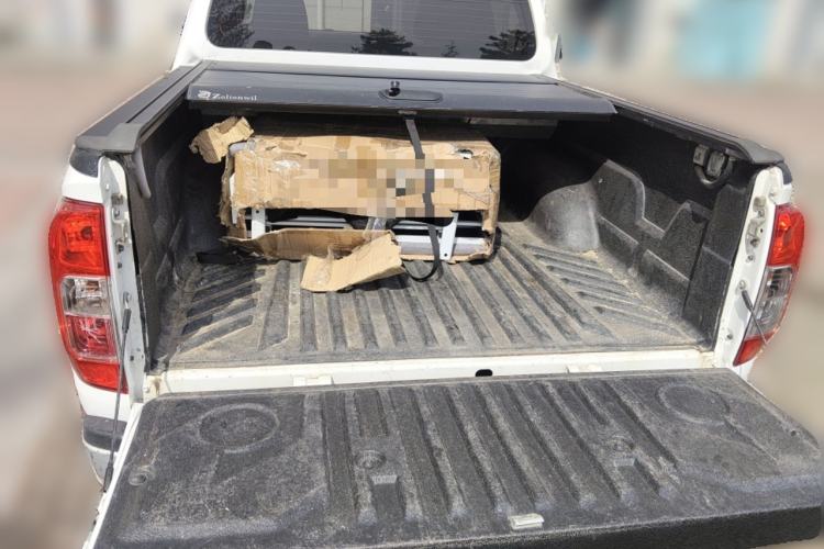 Used Nissan Navara 2017 2.5L Automatic 2WD Luxury Edition QR25
