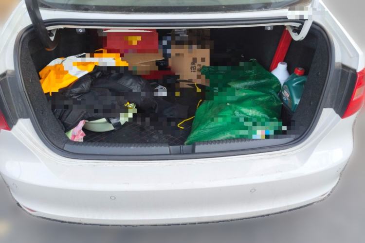 Used Volkswagen Sagitar 2014 1.6L Manual Comfort Model Trunk