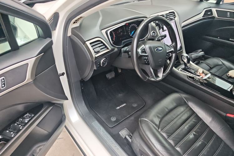 Used Ford Mondeo 2013 2.0L GTDi 200 Fashion Edition
