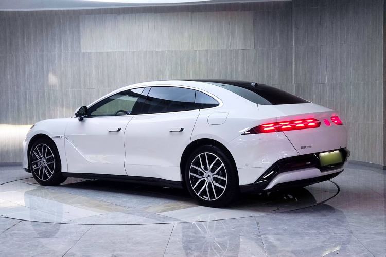 Used Denza Z9 2024 1100 km Four-Wheel Drive Max Version