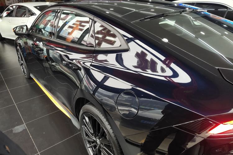 Used CHANGAN UNI-V 2024 1.5T Prestige Sport Edition
