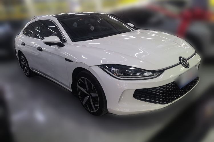 Used Volkswagen Lamando 2023 Lavida L 280TSI DSG Cool & Spicy Edition Front Right 45 Deg