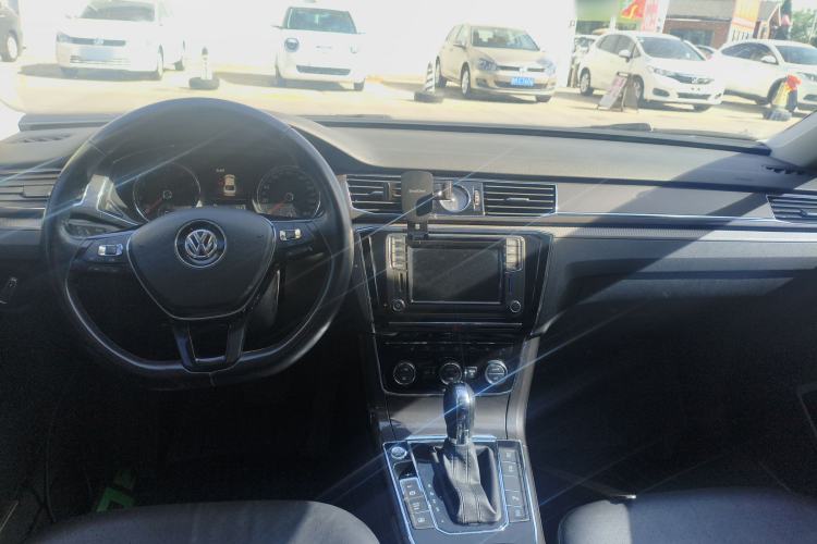 Used Volkswagen Passat 2016 330TSI DSG Prestige Edition
