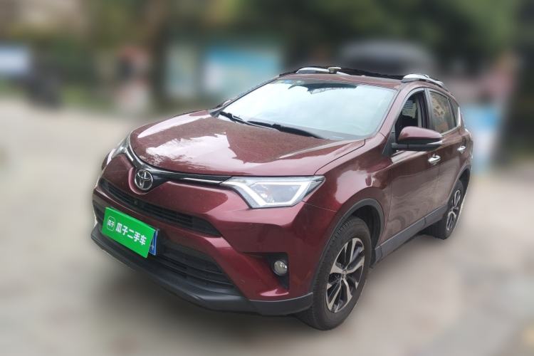 Used Toyota RAV4 2016 2.0L CVT Two-Wheel Drive Fashion Edition China V Standard