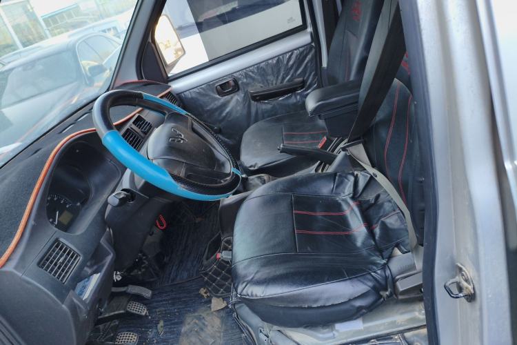 Used Wuling Rongguang Small Truck 2023 1.5L Double-Cab LAR Left Front Seat