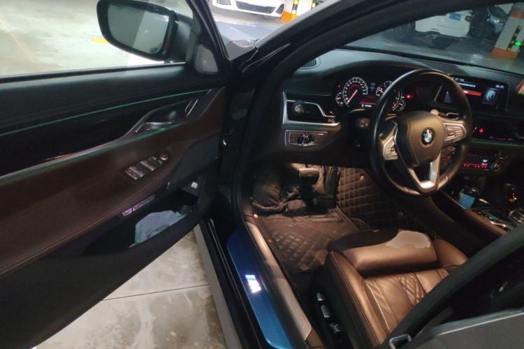 Used BMW 7 Series 2018 740Li M Sport Package Leading Model Driver Seat