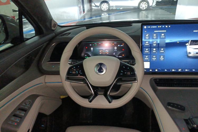 Used Denza N7 2023 with Ultra-Long Range Steering Wheel