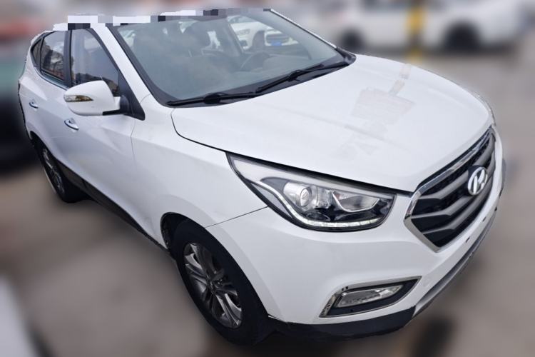Used Hyundai ix35 2015 2.0L Automatic 2WD Smart Version China V Standard Front Right 45 Deg
