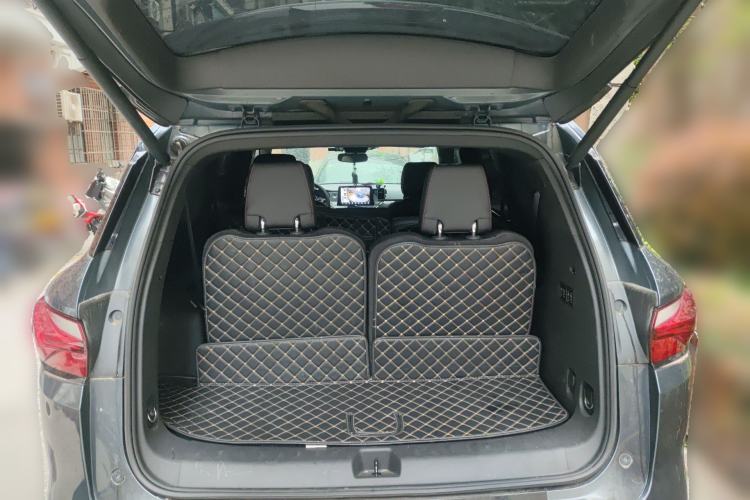 Used Chevrolet Blazer 2020 RS 650T 4x4 7-Seater Hardcore Edition Trunk