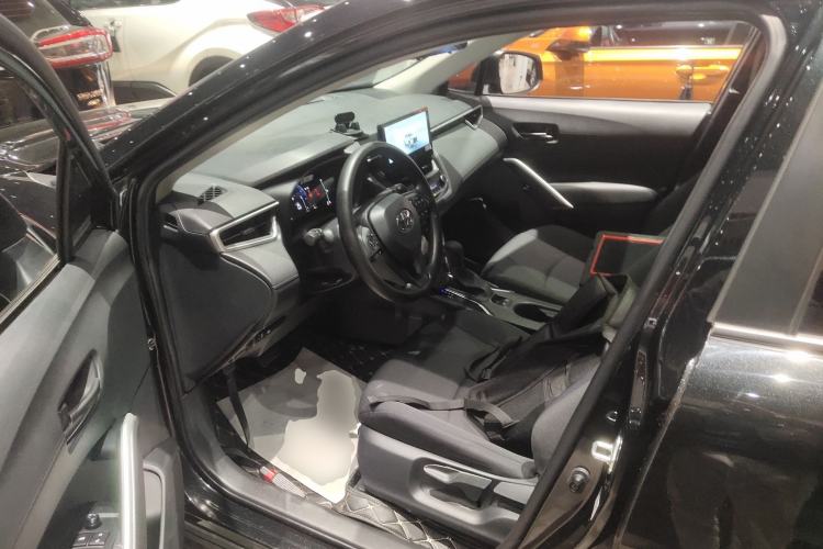 Used Toyota Corolla Cross 2024 2.0L Elite Edition Left Front Seat