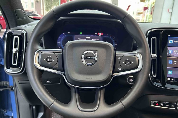 Used Volvo XC40 2023 B3 Zhiyuan Luxury Edition
