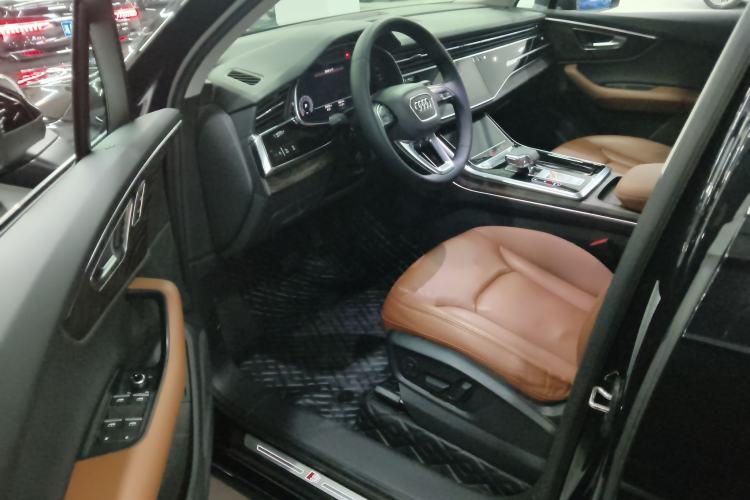 Used Audi Q7 2020 55 TFSI quattro S line sports model